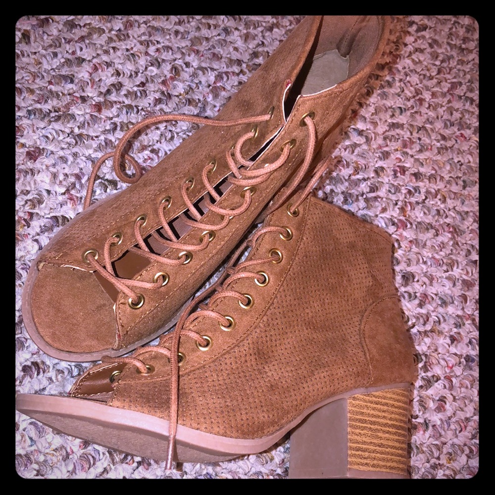 Open toe lace up booties